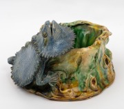 CASTLE HARRIS rare pottery tree stump vase with applied bearded dragon lizard, incised "Castle Harris", 19cm high, 28cm wide - 3
