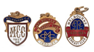 MELBOURNE CRICKET CLUB - COUNTRY MEMBERSHIP FOBS: 1922-23, 1923-24, 1924-25, 1925-26, 1926-27, 1927-28, 1928-29, 1929-30, 1930-31, 1931-32, 1932-33, 1933-34, 1934-35, 1935-36, 1936-37 and 1937-38 the Centenary Year. (Total: 16).