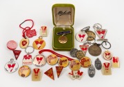 SOUTH MELBOURNE FC/SYDNEY SWANS CLUB MEMBERSHIP: Group lot of thirty-one items including Barry Round's 80-81 (the year he won the Brownlow) and later years membership fobs, his inscribed 1983 life member medallion, Swans Hall of Fame pin badges, Former Pl