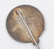 1956&nbsp;COLLINGWOOD Membership fob (#1289) by Bertram Bros., together with a rare supporters' stick pin from the same year and manufacturer. (2 items). - 5