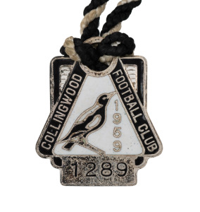 1959&nbsp;COLLINGWOOD&nbsp;FOOTBALL CLUB Membership fob (#1289) by Swann & Hudson; with original black & white lanyard.