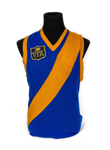 Barry Round's 1989 Williamstown F.C. guernsey, VFA logo on front, number 25 and 'Pepe Jeanswear' branding on back.