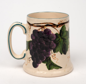 WEMYSS rare English ceramic tankard with hand-painted grape decoration, signed "G. Hill Pottery, Wemyss, E.S.", 12cm high