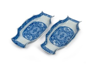 DR WALL WORCESTER pair of antique English blue and white porcelain dishes, circa 1760, underglaze crescent mark to base, 26cm wide