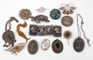 Assorted vintage costume jewellery, silver jewellery etc., 20th century, (qty)