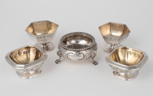 Five assorted sterling silver salt cellars, English and American, 19th/20th century, the largest 7cm wide, 242 grams total