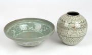 Korean porcelain vase and bowl with hand-painted decoration, 20th century, (2 items), the vase 12.5cm high