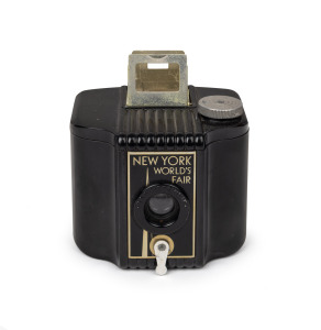 KODAK: Special edition 1939 New York World's Fair Baby Brownie 127 film camera, Bakelite body.