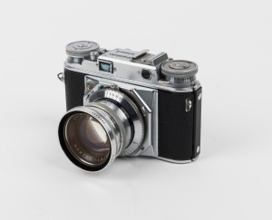 VOIGTL&Auml;NDER: Prominent rangefinder camera [#B56571] with rare Nokton 50mm f1.5 lens, Synchro-Compur shutter, and Voigtl&auml;nder&nbsp;317/49 UV49s lens filter, c. 1953.