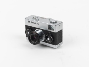 ROLLEI: Singapore-manufactured Rollei 35 compact camera [#3384183] with Schneider-Kreuznach S-Xenar 40mm f3.5 lens, c. 1970.