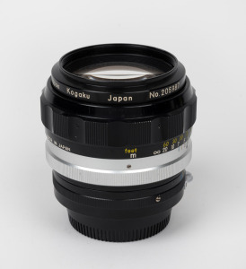 NIPPON KOGAKU: Nikkor-H Auto 85mm f1.8 lens [#205987] with Nikon rear lens cap.