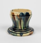 An Australian Colonial pottery butter pot with mottled blue glaze on cream ground, 19th century, ​​​​​​​9cm high, 11cm diameter - 2