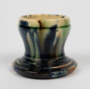 An Australian Colonial pottery butter pot with mottled blue glaze on cream ground, 19th century, ​​​​​​​9cm high, 11cm diameter - 4