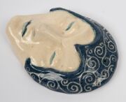 MARGUERITE MAHOOD Art Deco pottery face mask of a lady, incised "M. Mahood, 1932, B390", 12 x 9cm - 3
