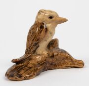 WILLIAM RICKETTS pottery kookaburra perched on a branch, incised "Wm. Ricketts Pottery Sanctuary Mt Dandenong 1936", 7cm high, 9.5cm wide - 3