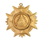 SHOOTING: RIFLE CLUB AWARD:an award fob (with badge-pin fixture) in gold (9ct, 10.0g) with attractive rifles and target to obverse; engraved verso "S.E.D.R.C. UNION 1923 - Championship of Rifle - Won by A.E.M. FORSTER - Presented by G. WARD." Mr Alfred E