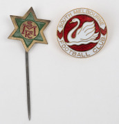 SOUTH MELBOURNE - SWANS: 1934-35 Star Newspaper team pin for South Melbourne, together with a membership badge made by Stokes circa 1950s. (2 items).