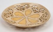 MARGUERITE MAHOOD pierced pottery plate with floral motif, incised "Marguerite Mahood, H1451", 18cm wide - 4