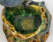 CASTLE HARRIS rare pottery tree stump vase with applied bearded dragon lizard, incised "Castle Harris", 19cm high, 28cm wide - 15