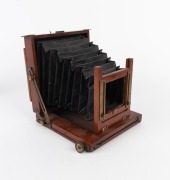 4&frac34; x 6&frac12;" plate field camera body. - 2