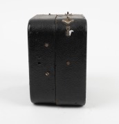 ICA: Kinamo compact 35mm movie camera, c. 1921, with Carl Zeiss Jena Tessar 40mm f3.5 lens [#691401]. Later released by Zeiss Ikon as the No. 25 Kinamo. - 4
