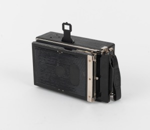 KODAK: Recomar 18 2&frac14; x 3&frac14;" plate camera with Kodak Anastigmat 105mm f4.5 lens and Compur shutter, c. 1936.