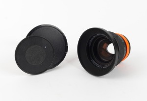 ISCO-G&Ouml;TTINGEN: Iscorama-Anamorphot 1,5x - 42 MC lens with lens hood and two lens caps.