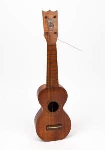 KUMALAE antique Hawaiian ukulele with original paper label and decal dated 1915, 53cm high