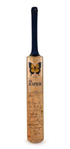 A full-sized Viv Richards 'the Rapier' cricket bat, signed by the South African team, with Hansie Cronje, Alan Donald, Gary Kirsten, Pat Symcox, Dave Callaghan, and Jonty Rhodes.