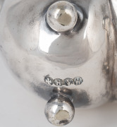 An English Arts & Crafts silver plated table cigar lighter, made by Hukin & Heath in the manner of Christopher Dresser, 19th century, 8.5cm high. - 2