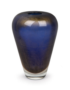 VENINI Murano purple glass vase with oro (gold) foil inclusions, late 20th century, engraved signature to base, 32cm high.