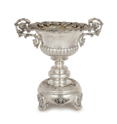 An Italian 800 silver urn with grape motif, early 20th century, 24cm high, 823 grams.