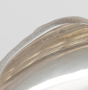 An Italian 800 silver urn with grape motif, early 20th century, 24cm high, 823 grams. - 3