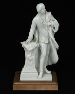 Early antique English porcelain statue of an actor (possibly David Garrick), most likely Vauxhall Porcelain Factory (formerly attributed to Longton Hall Porcelain Manufactory), circa 1755. Note: Now displayed on bespoke machine brass stand to assist with 