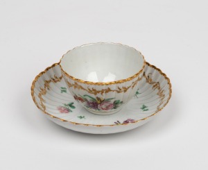 BRISTOL antique English porcelain tea bowl and saucer, circa 1770, the saucer 12.5cm diameter.