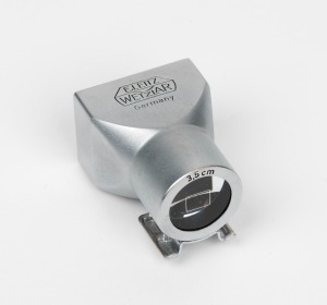 LEITZ: SBLOO&nbsp;3.5cm viewfinder attachment.