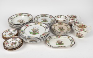 COPELAND SPODE "Old Bow" English porcelain dinner and table ware, mixed condition, (qty).