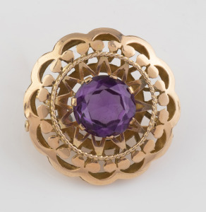 A 14ct gold brooch set with purple stone, 20th century, 3cm wide, 5.2 grams