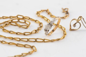 A 9ct gold chain, a 9ct gold ring with white stones and an Italian 9ct fine gold necklace with heart pendant set with a diamond, (3 items), 12.4 grams total