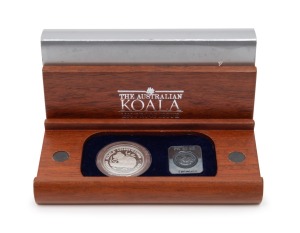 FIFTY DOLLARS: 1990 $50 &frac12;oz proof in jarrah timber presentation box, limited edition #568 of 3000 issued; 15.55gr of 9995/10000 platinum.