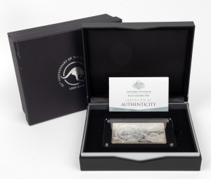 SILVER KANGAROO 25th ANNIVERSARY: RAM 2018 3oz silver coin & bar set, limited edition 440/5000, in original case with CoA and box, the reverse proof bar 2oz, the frosted uncirculated coin 1oz.