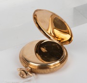 ELGIN antique pocket watch in 14ct gold full hunter case with fine quality engraved decoration, 19th/20th century, 6.5cm high including bow, 93 grams total including movement. - 5