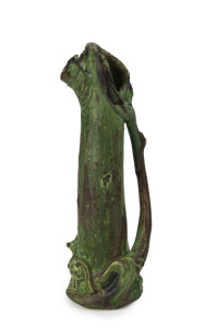WILLIAM RICKETTS rare and early green glazed pottery tree stump vase with applied kangaroo decoration, incised "Mt. D.", ​​​​​​​15cm high.