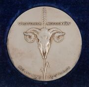 1934 VICTORIAN CENTENARY CELEBRATIONS medal in silver (64mm, 104g) designed by G. Rayner Hoff; in case of issue. Extremely rare in silver. Hoff (1894 1937), is best remembered for this controversial medal, symbolising the wool industry with the skull o - 3