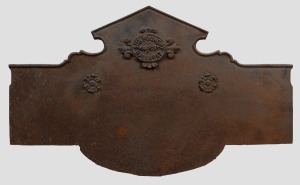 SUN FOUNDRY MAIR ST. BALLARAT quarter inch antique cast iron fireplace reflector, 19th century, (heavy!), ​​​​​​​51 x 85cm