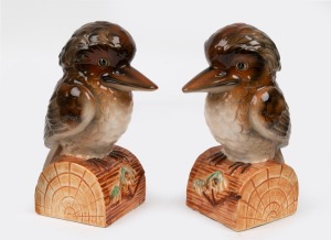 A pair of vintage ceramic kookaburra bookends, mid 20th century, 18cm high