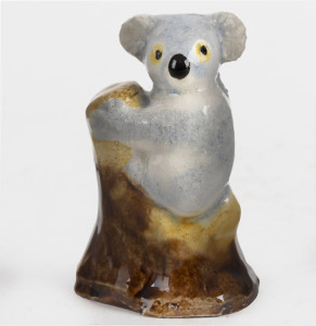 GRACE SECCOMBE pottery koala statue, incised "G. S. Aus.", 8cm high