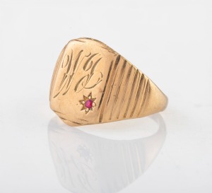 WILLIS & SONS of Melbourne antique 9ct gold and ruby signet ring with engraved monogram, 19th century, stamped "W.9." with unicorn mark, ​​​​​​​5.4 grams.