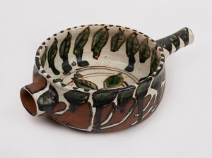 DEBORAH HALPERN pottery serving bowl with hand-painted leaf decoration, signed "Deborah D. Halpern", ​​​​​​​7cm high, 27cm wide.