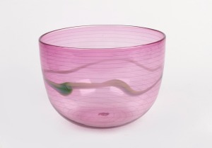 JULIO SANTOS Australian cranberry art glass bowl, engraved "J. Santos, '85", ​​​​​​​16cm high, 22cm diameter.